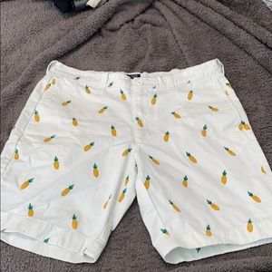 NWOT J crew men’s pineapple shorts